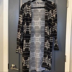 Deb Black and Gray Patterned Cardigan